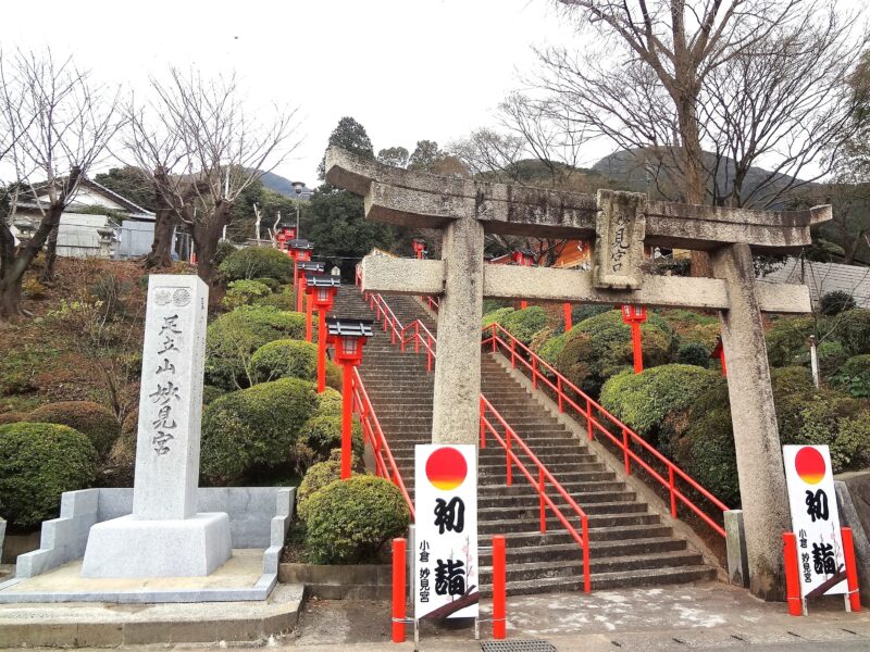 妙見神社の全景